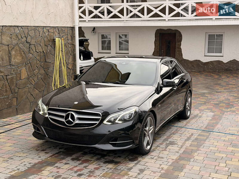 Седан Mercedes-Benz E-Class 2015 в Ровно фото Седан Mercedes-Benz E-Class 2015 в Ровно