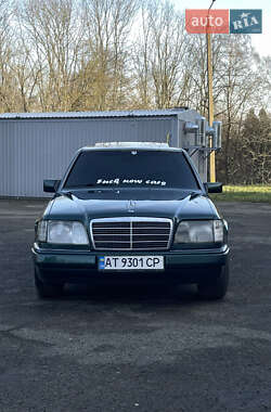 Седан Mercedes-Benz E-Class 1995 в Бурштыне