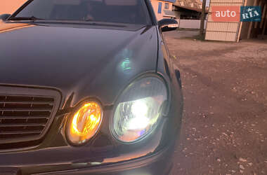 Седан Mercedes-Benz E-Class 2002 в Надворной