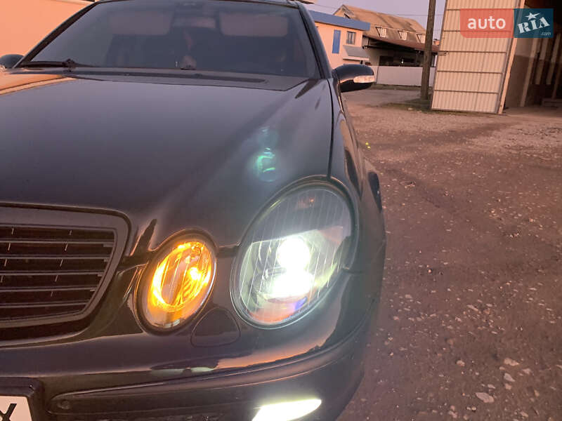 Mercedes-Benz E-Class 2002