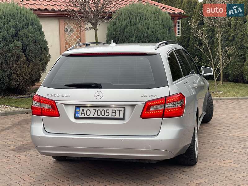 Универсал Mercedes-Benz E-Class 2012 в Ивано-Франковске