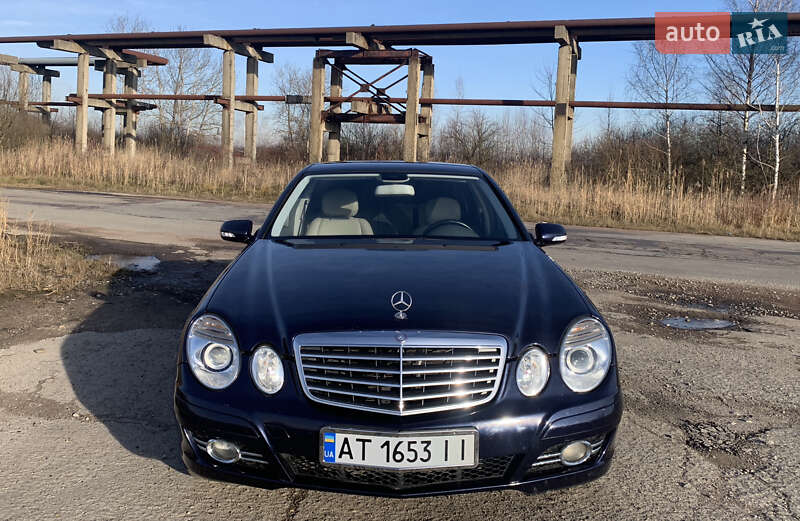Седан Mercedes-Benz E-Class 2007 в Калуше