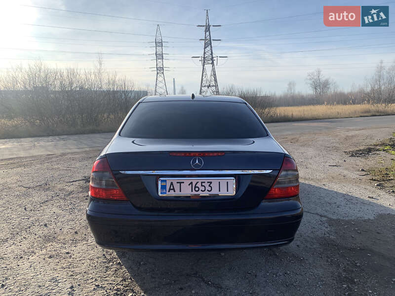 Седан Mercedes-Benz E-Class 2007 в Калуше