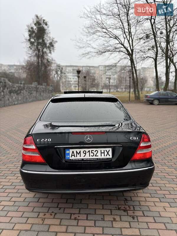 Седан Mercedes-Benz E-Class 2003 в Житомире фото 5 Седан Mercedes-Benz E-Class 2003 в Житомире