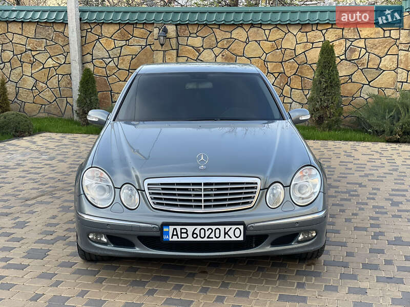Mercedes-Benz E-Class 2005