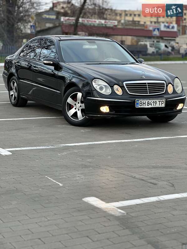 Mercedes-Benz E-Class 2002