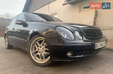Седан Mercedes-Benz E-Class 2002 в Надворной