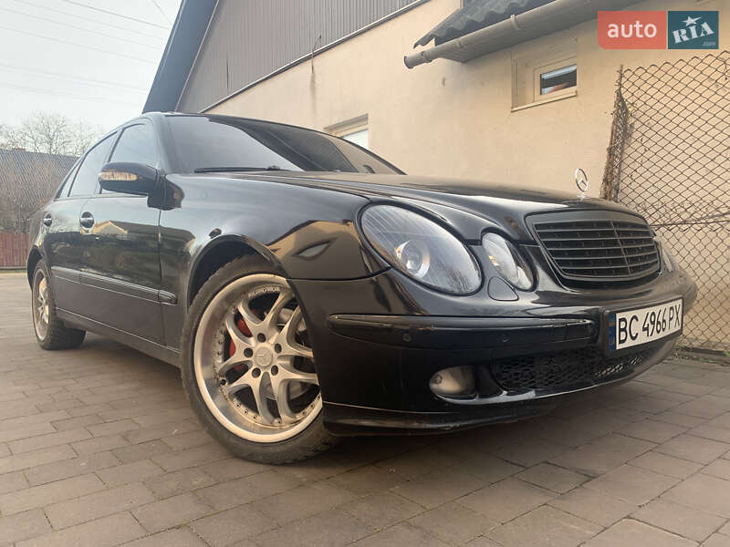 Mercedes-Benz E-Class 2002