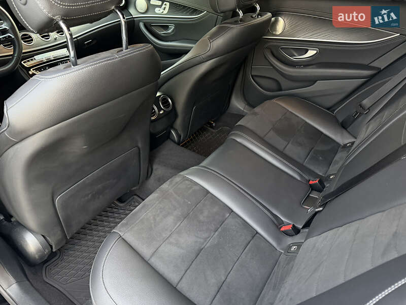 Седан Mercedes-Benz E-Class 2022 в Львові фото 28 Седан Mercedes-Benz E-Class 2022 в Львові
