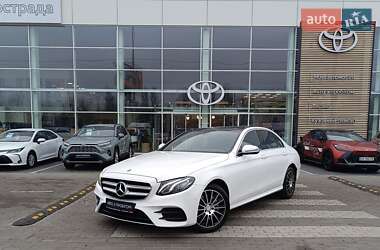 Седан Mercedes-Benz E-Class 2017 в Киеве