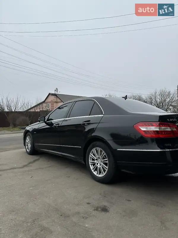 Mercedes-Benz E Class 2009 VIN WDD2120031A009307 фото оголошення 8 з 45