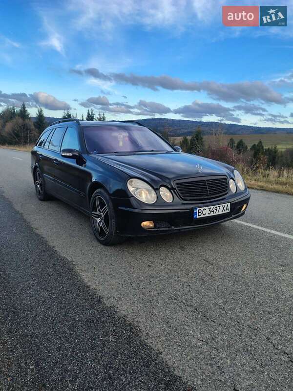 Mercedes-Benz E-Class 2004 Mercedes-Benz E-Class 2004