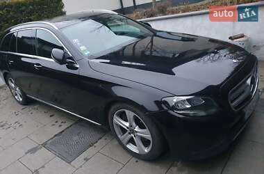 Универсал Mercedes-Benz E-Class 2017 в Киеве