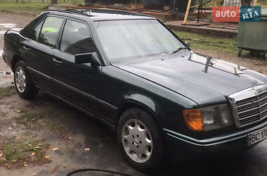 Седан Mercedes-Benz E-Class 1988 в Львове