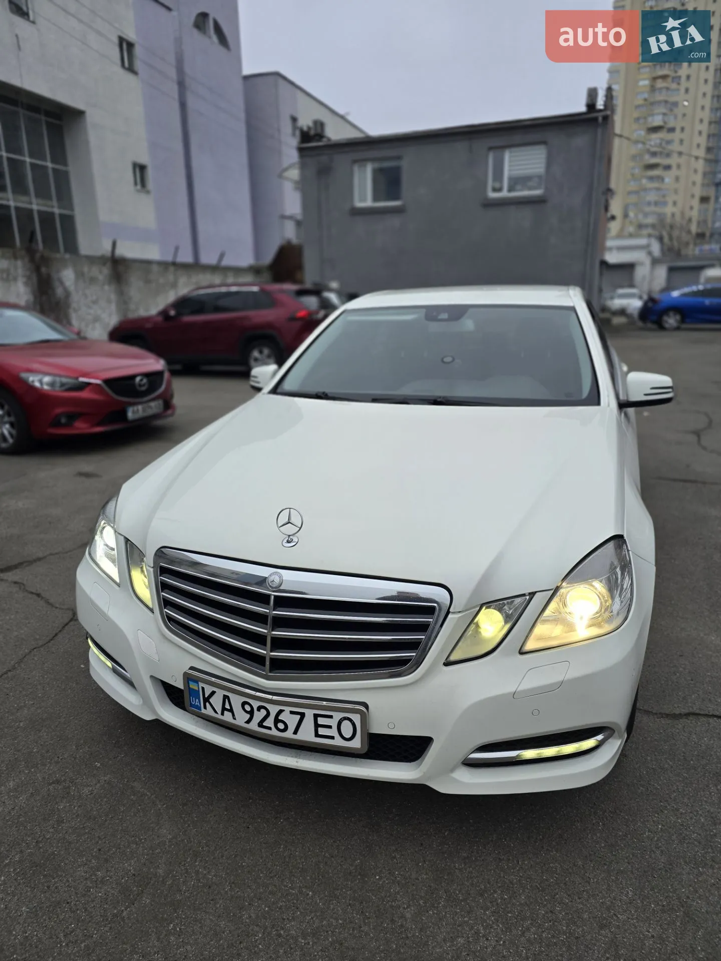 2011 Mercedes-Benz E-klasse - мініатюра 3