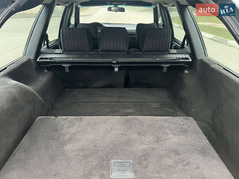 Універсал Mercedes-Benz E-Class 1993 в Богуславі