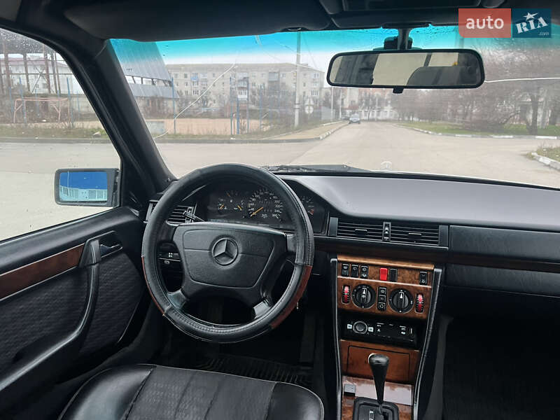 Універсал Mercedes-Benz E-Class 1993 в Богуславі