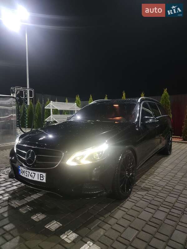Універсал Mercedes-Benz E-Class 2014 в Звягелі