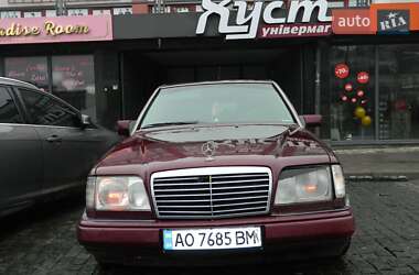 Седан Mercedes-Benz E-Class 1995 в Виноградове