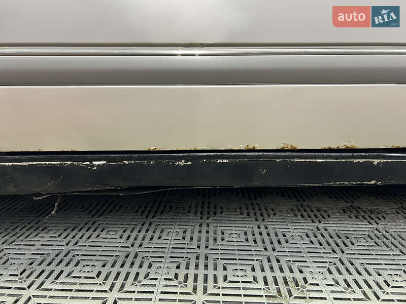 Седан Mercedes-Benz E-Class 1996 в Одессе