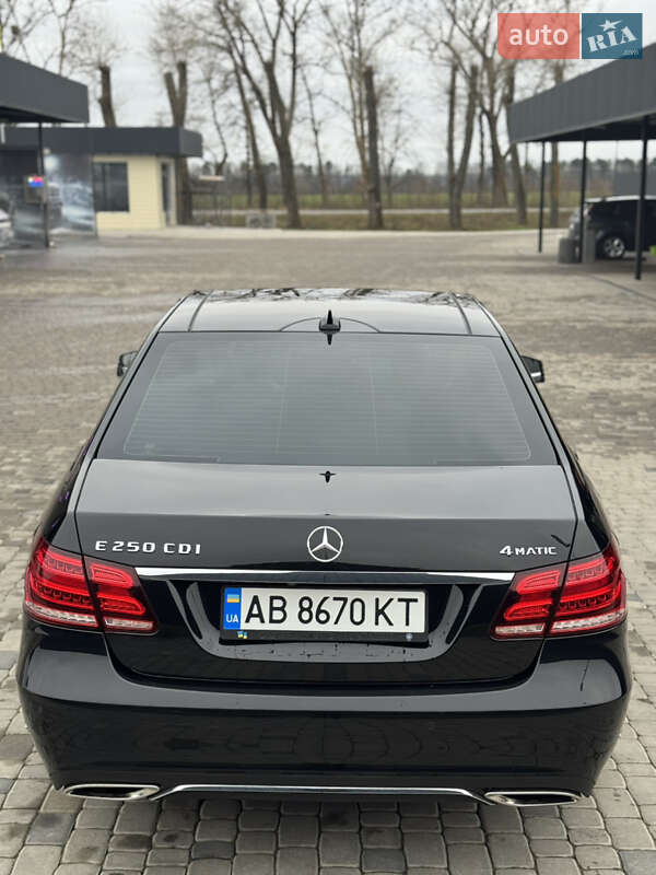 Седан Mercedes-Benz E-Class 2013 в Виннице