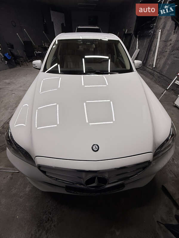 Седан Mercedes-Benz E-Class 2015 в Києві