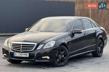 Седан Mercedes-Benz E-Class 2009 в Самборі