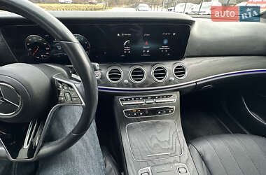 Седан Mercedes-Benz E-Class 2021 в Новояворовске