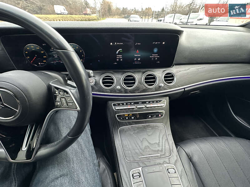 Седан Mercedes-Benz E-Class 2021 в Новояворівську