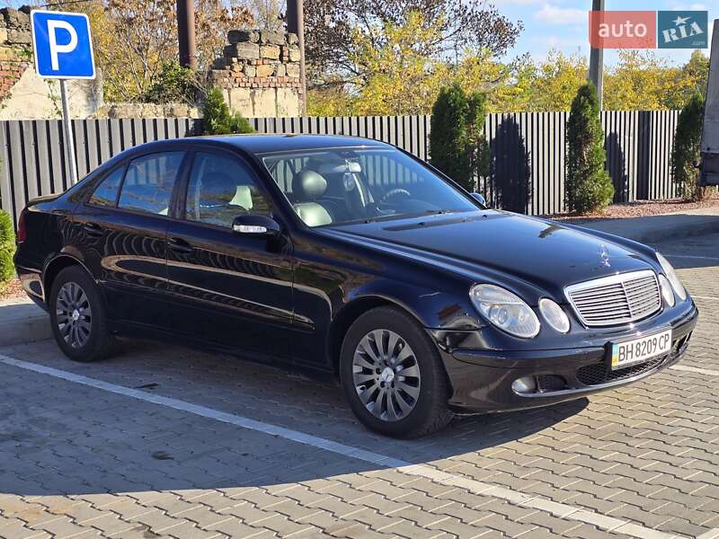 Седан Mercedes-Benz E-Class 2005 в Миколаєві