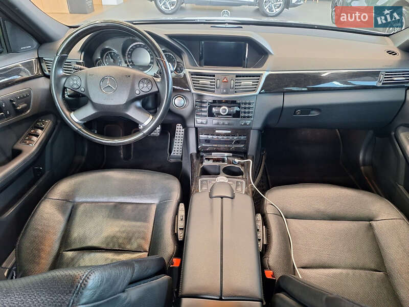 Седан Mercedes-Benz E-Class 2009 в Одесі