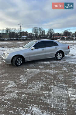 Седан Mercedes-Benz E-Class 2003 в Житомире