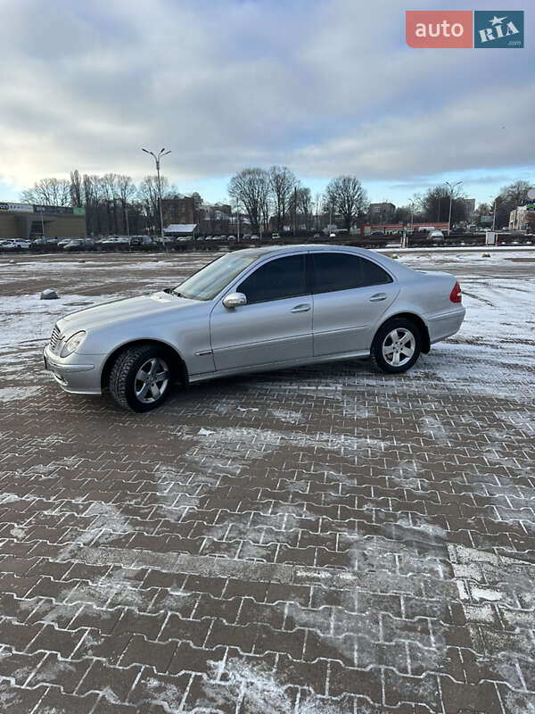 Mercedes-Benz E-Class 2003