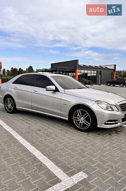 Седан Mercedes-Benz E-Class 2012 в Вінниці
