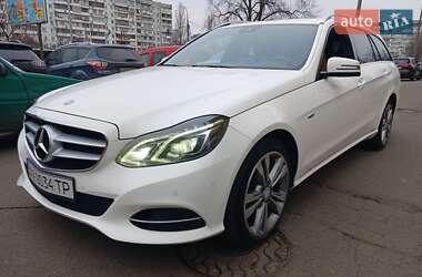 Универсал Mercedes-Benz E-Class 2013 в Киеве