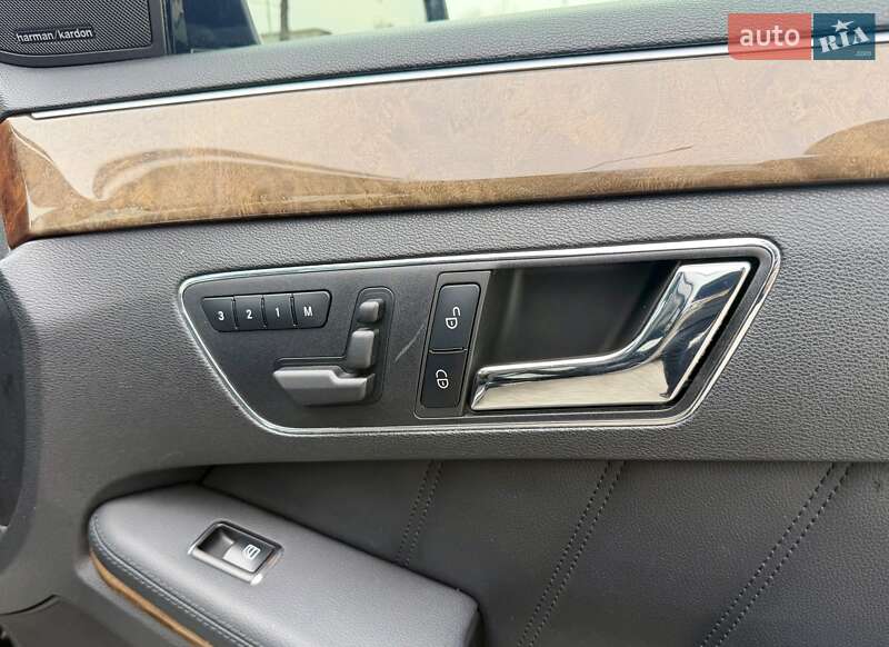 Седан Mercedes-Benz E-Class 2010 в Києві