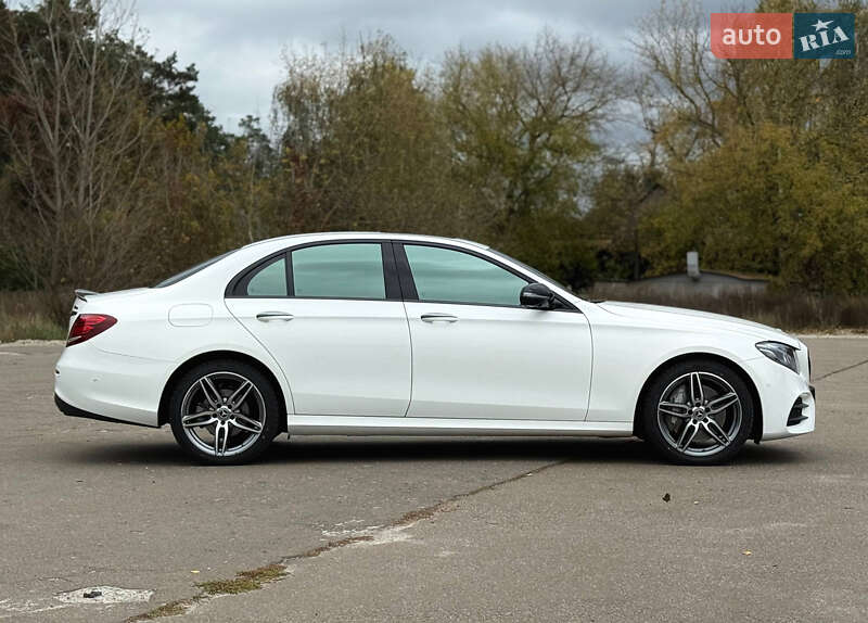 Седан Mercedes-Benz E-Class 2020 в Києві