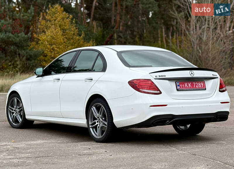 Седан Mercedes-Benz E-Class 2020 в Києві