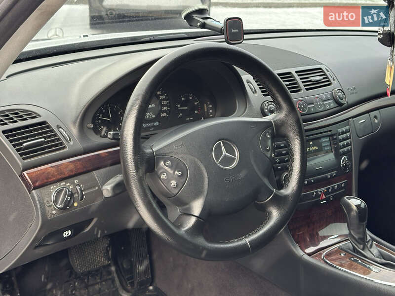 Седан Mercedes-Benz E-Class 2005 в Луцьку