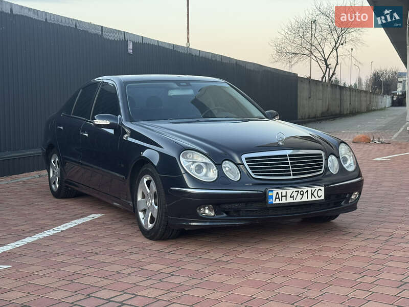 Седан Mercedes-Benz E-Class 2002 в Одесі