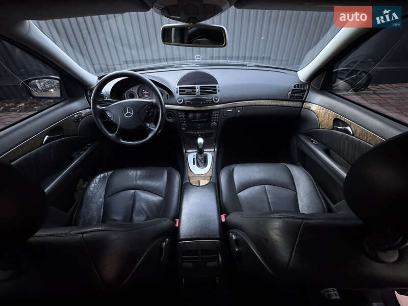 Седан Mercedes-Benz E-Class 2002 в Одесі