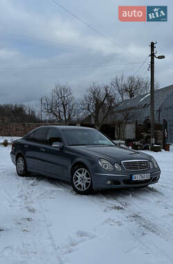 Седан Mercedes-Benz E-Class 2006 в Іванкові
