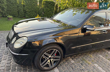 Седан Mercedes-Benz E-Class 2005 в Виннице