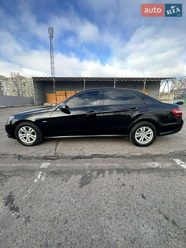 Седан Mercedes-Benz E-Class 2012 в Николаеве фото 5 Седан Mercedes-Benz E-Class 2012 в Николаеве