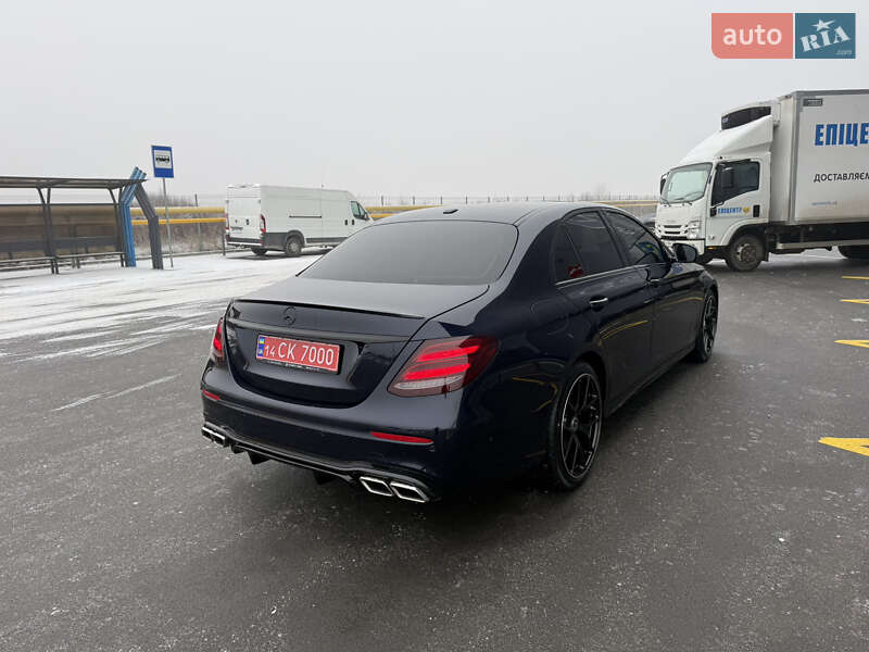Седан Mercedes-Benz E-Class 2017 в Львові