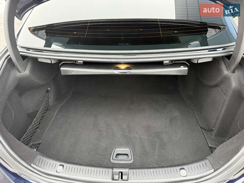 Седан Mercedes-Benz E-Class 2017 в Львові