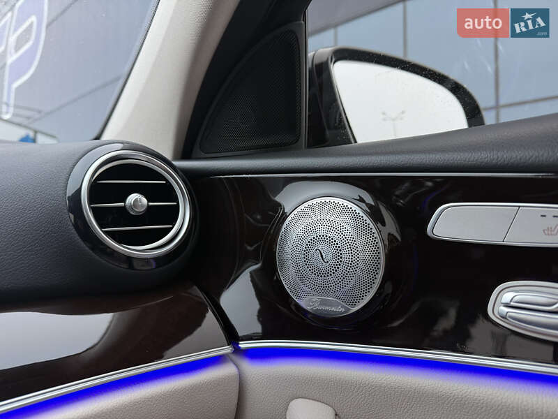 Седан Mercedes-Benz E-Class 2017 в Львові