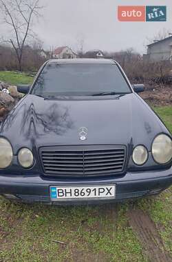 Седан Mercedes-Benz E-Class 1998 в Ставище