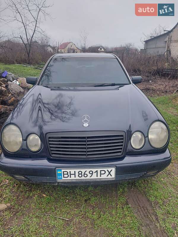 Mercedes-Benz E-Class 1998