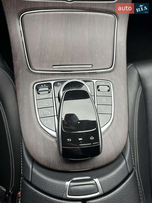 Седан Mercedes-Benz E-Class 2016 в Києві